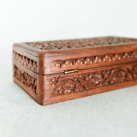 Vintage Hand Carved Wooden Jewelry Trinket Memorial Box Himalayan Jungle Wood - Picture 16 of 16